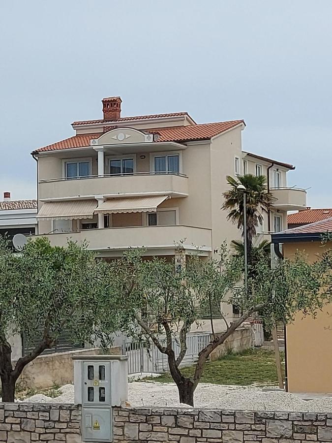 Emma Demarin Apartments Medulin Kültér fotó